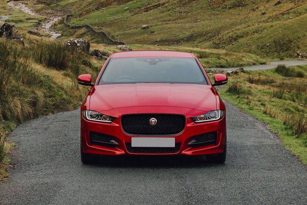 Jaguar Xe 16 19 Price Reviews Images Specs 19 Offers Gaadi