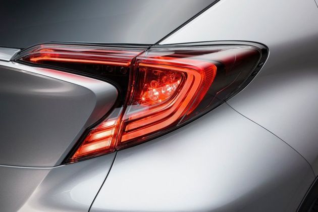 Toyota C-HR Launch Date, Reviews, Images & Interiors | Gaadi