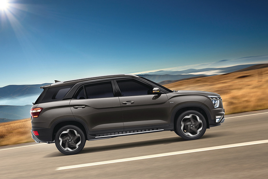 Hyundai Alcazar Prestige 7-Seater Diesel On Road Price in New Delhi ...