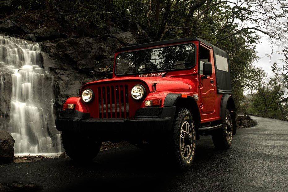 Mahindra Thar Images Check Interior Exterior Pics Gaadi