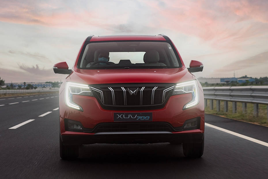 Mahindra XUV700 AX5 Diesel AT On-Road Price and Offers in Bhubaneswar ...