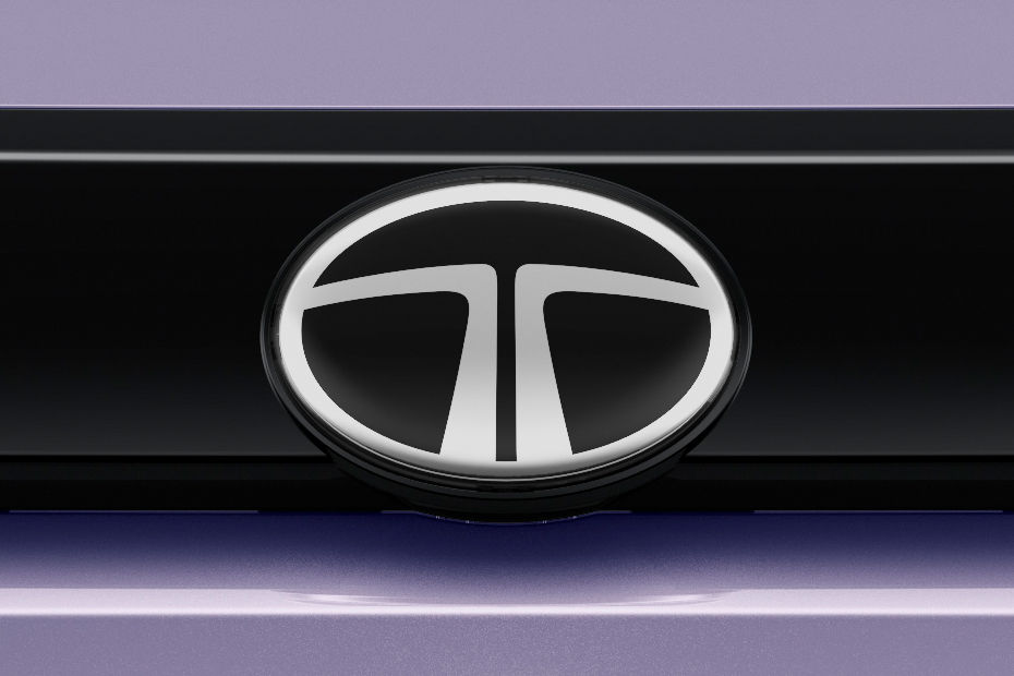 Tata Aeris image 12