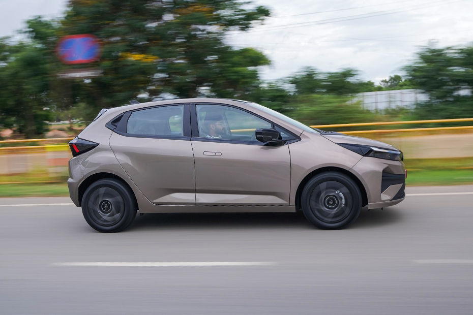 Tata Altroz image 27