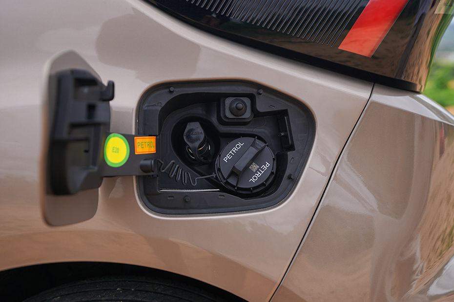 Tata Altroz image 14
