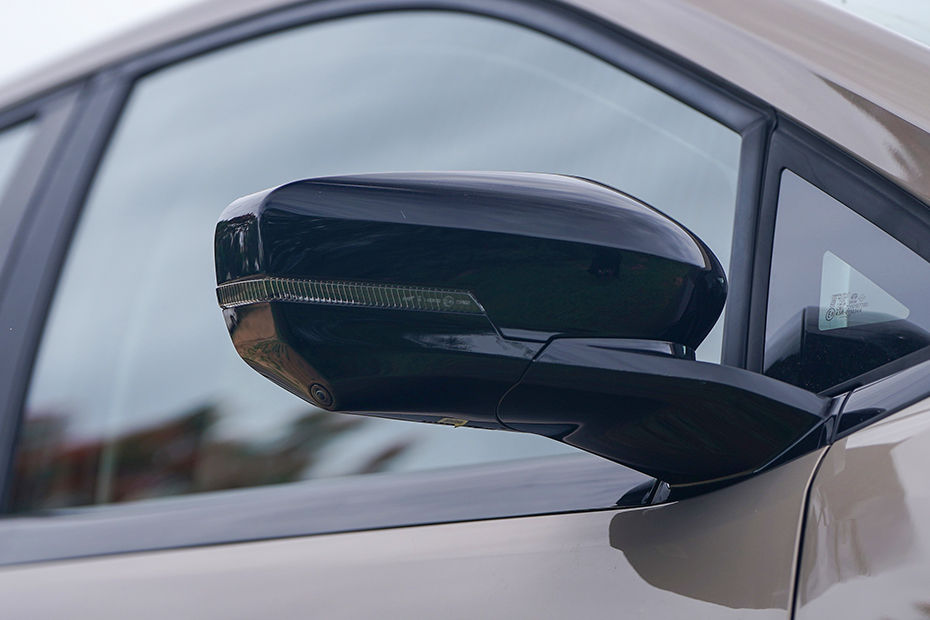 Tata Altroz image 11