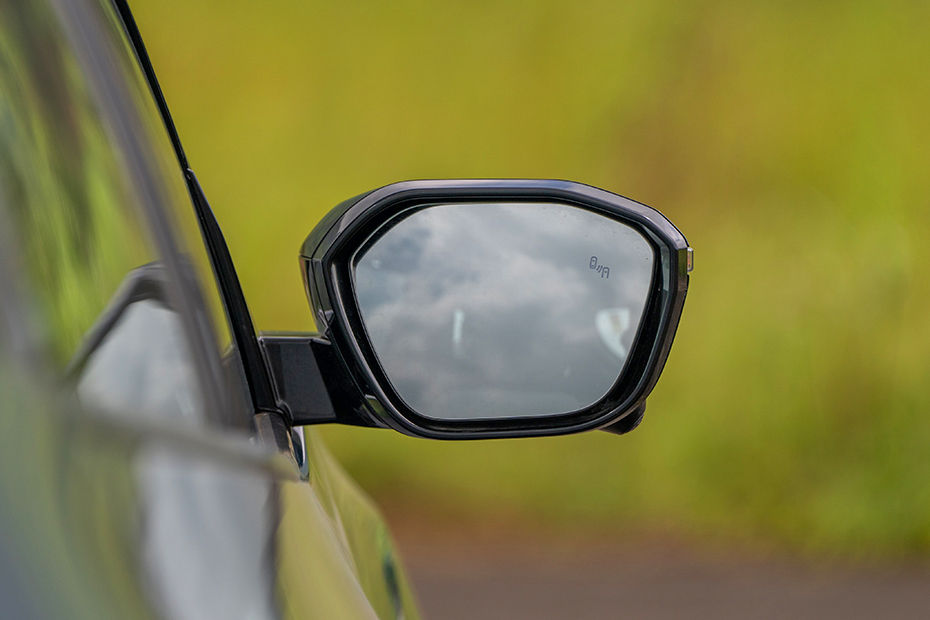 Tata Harrier EV image 16