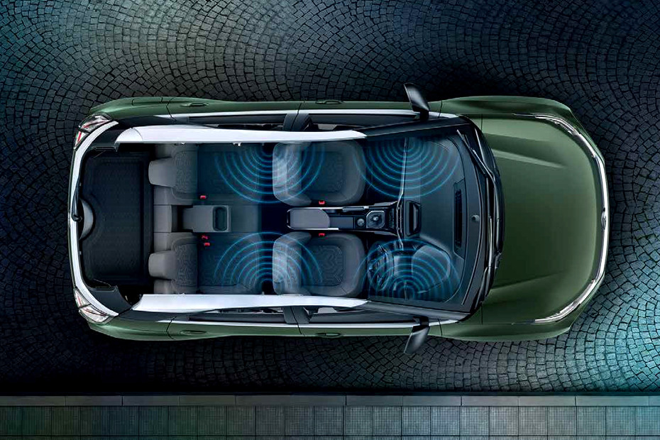 Tata Nexon XZA Plus P Dark Edition AMT On Road Price in Hyderabad