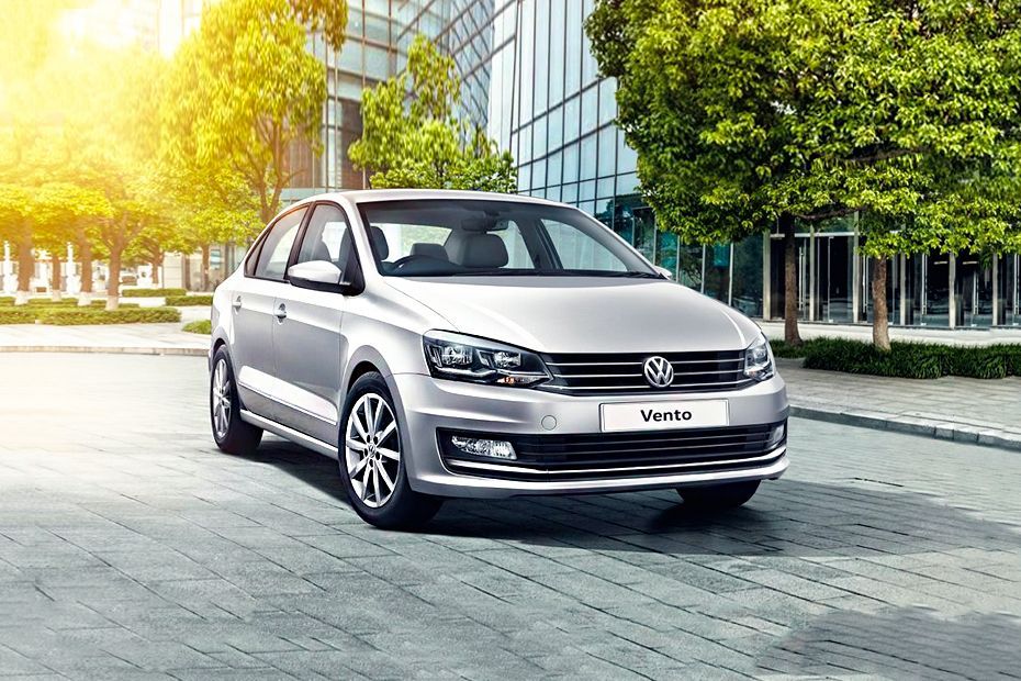 Volkswagen Vento 1 2 Tsi Highline At On Road Price And