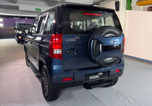 Mahindra Bolero Neo N10 Option