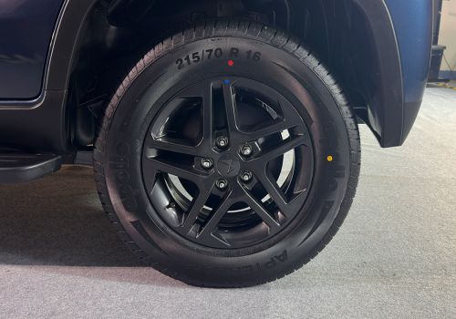 Mahindra Bolero Neo N10 Option