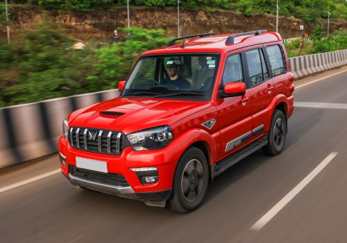 Mahindra Scorpio S 11