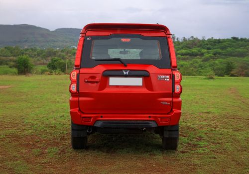 Mahindra Scorpio S 11