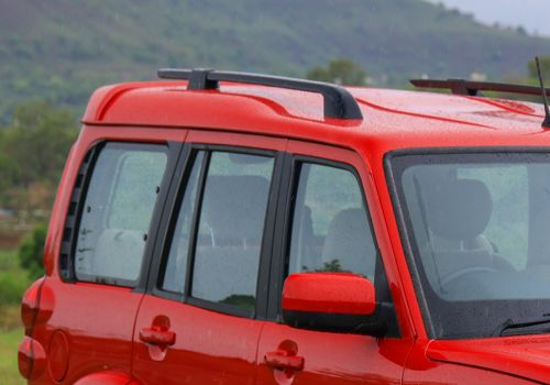 Mahindra Scorpio S 11