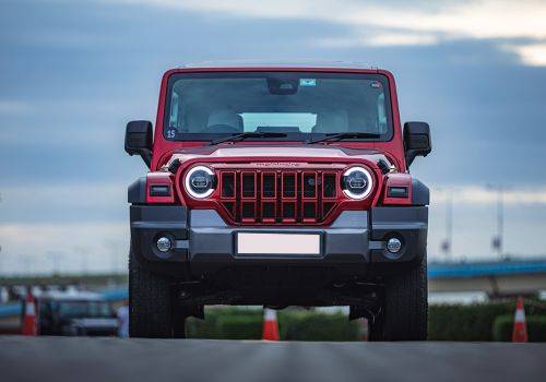 Mahindra Thar ROXX MX3 RWD AT