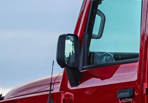 Mahindra Thar ROXX MX3 RWD AT