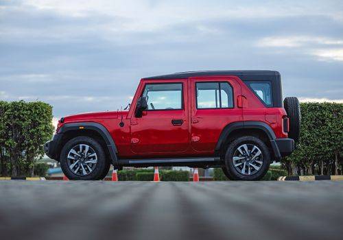 Mahindra Thar ROXX MX3 RWD AT