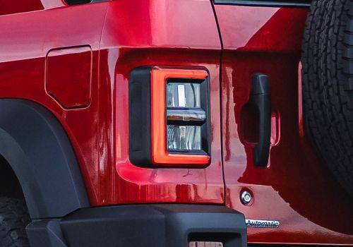 Mahindra Thar ROXX MX3 RWD AT