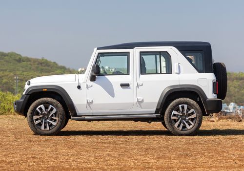 Mahindra Thar ROXX Star Edition AT
