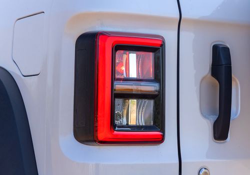 Mahindra Thar ROXX Star Edition AT