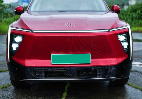 Mahindra XEV 9e Pack One