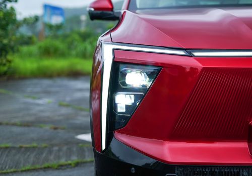 Mahindra XEV 9e Pack One