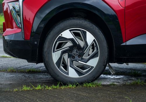 Mahindra XEV 9e Pack One