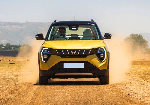 Mahindra XUV 3XO AX5