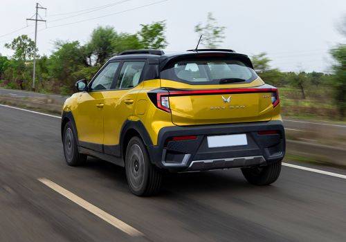 Mahindra XUV 3XO AX5