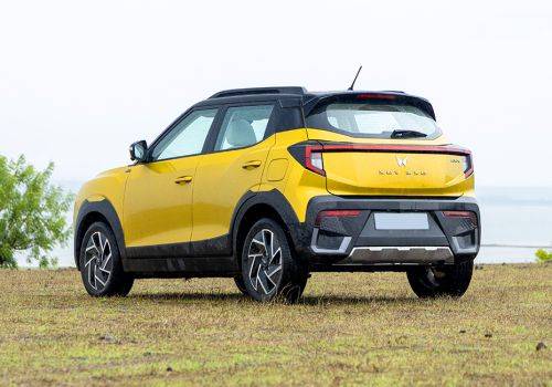 Mahindra XUV 3XO AX5