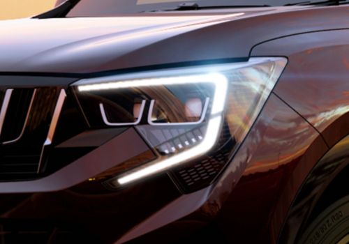 Mahindra XUV 7XO AX7L Diesel