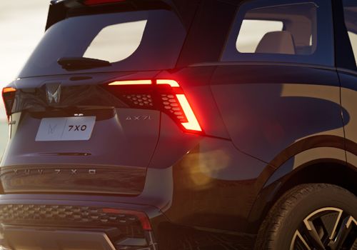 Mahindra XUV 7XO AX7L Diesel