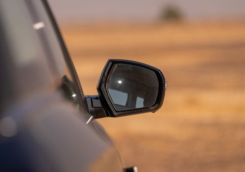 Mahindra XUV 7XO AX3 AT