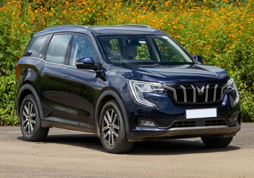 Mahindra XUV700 AX7 Ebony Edition 7Str