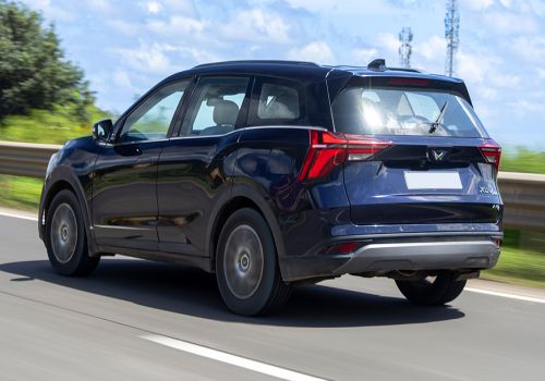 Mahindra XUV700 AX7 Ebony Edition 7Str