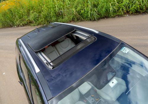 Mahindra XUV700 AX7 Ebony Edition 7Str