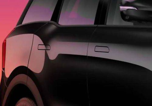 Mahindra XUV700 AX5 7 Str Diesel AT
