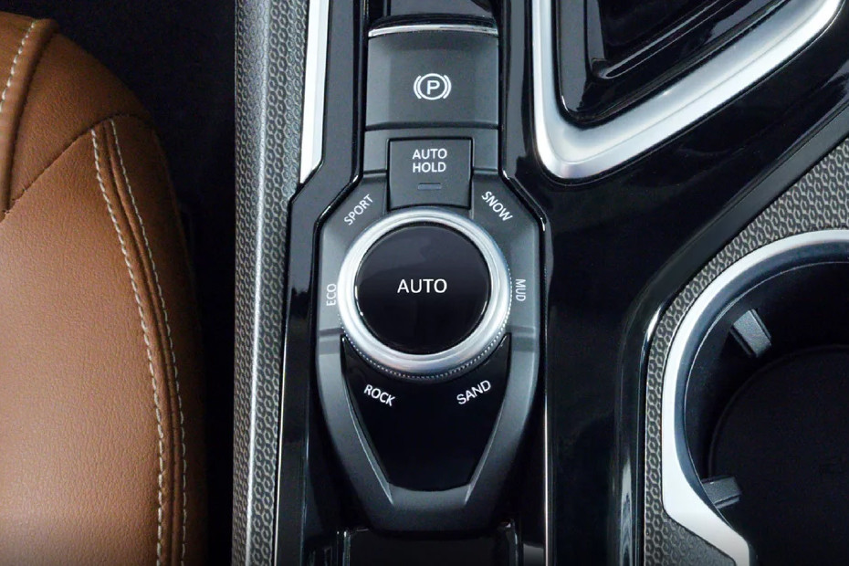 MG Gloster On Road Price in New Delhi & 2024 Offers, Images