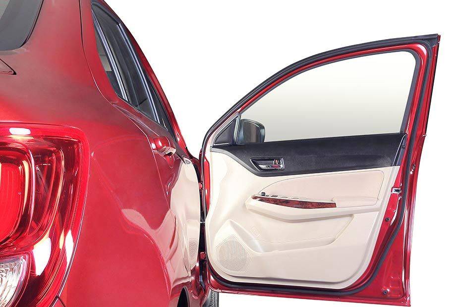 swift dzire door panel