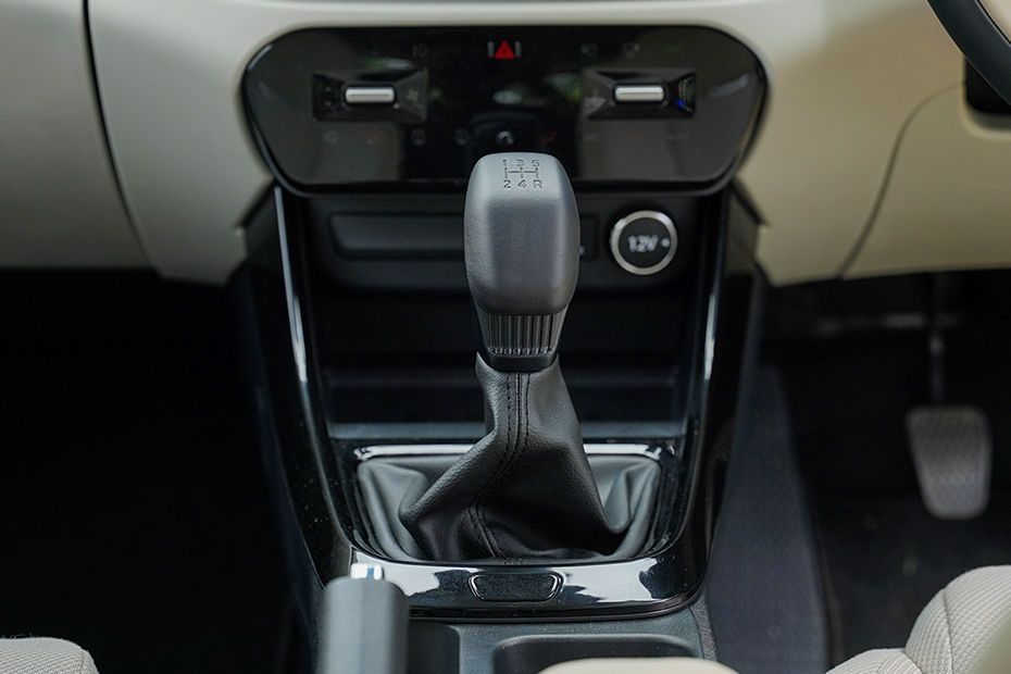 Tata Altroz image 44