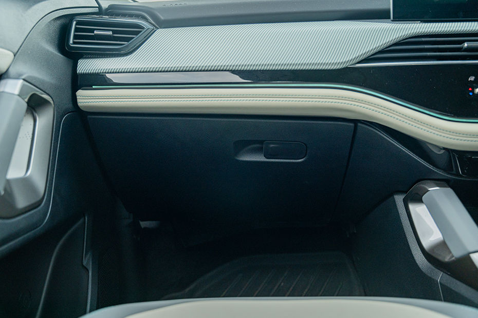 Tata Harrier EV image 45
