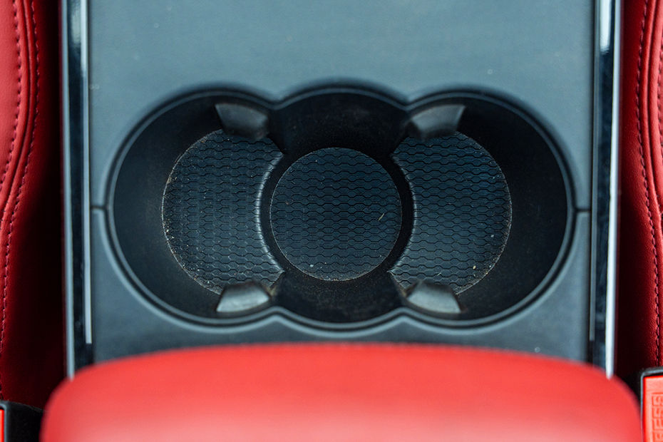 Tata Safari image 34